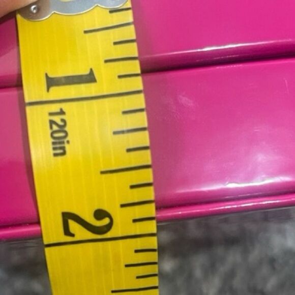 YSL Beauté Pink Heart-Shaped Case Entry Box - Picture 5 of 6